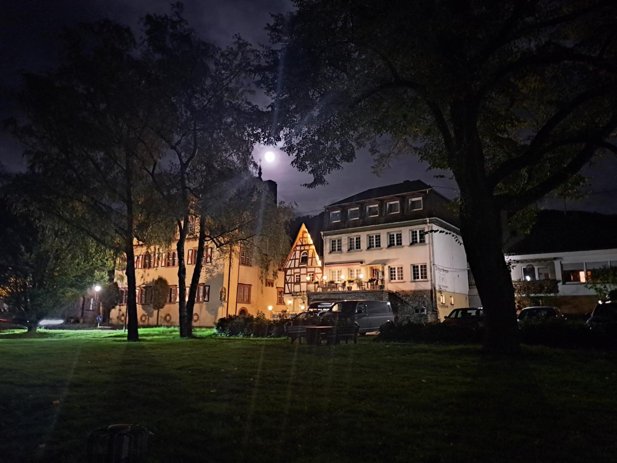 Hotel Alte Winzerschenke Bruttig-Fankel Exterior foto